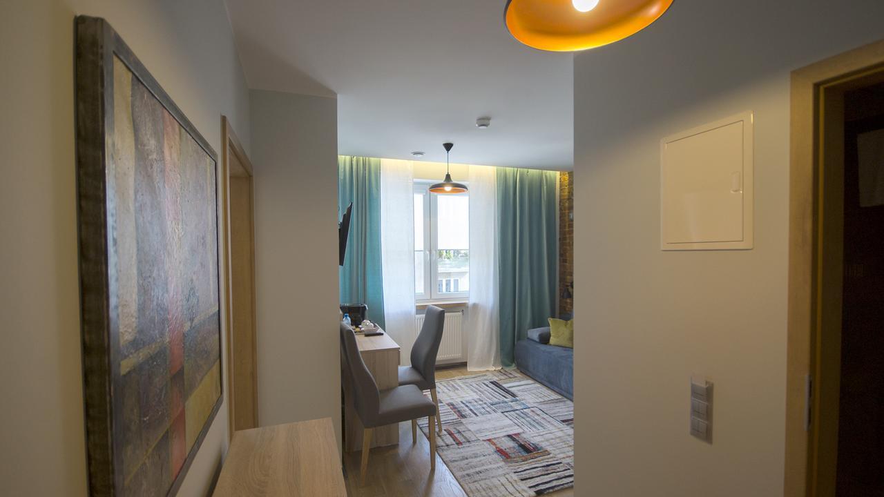 Aparthotel Efekt 72